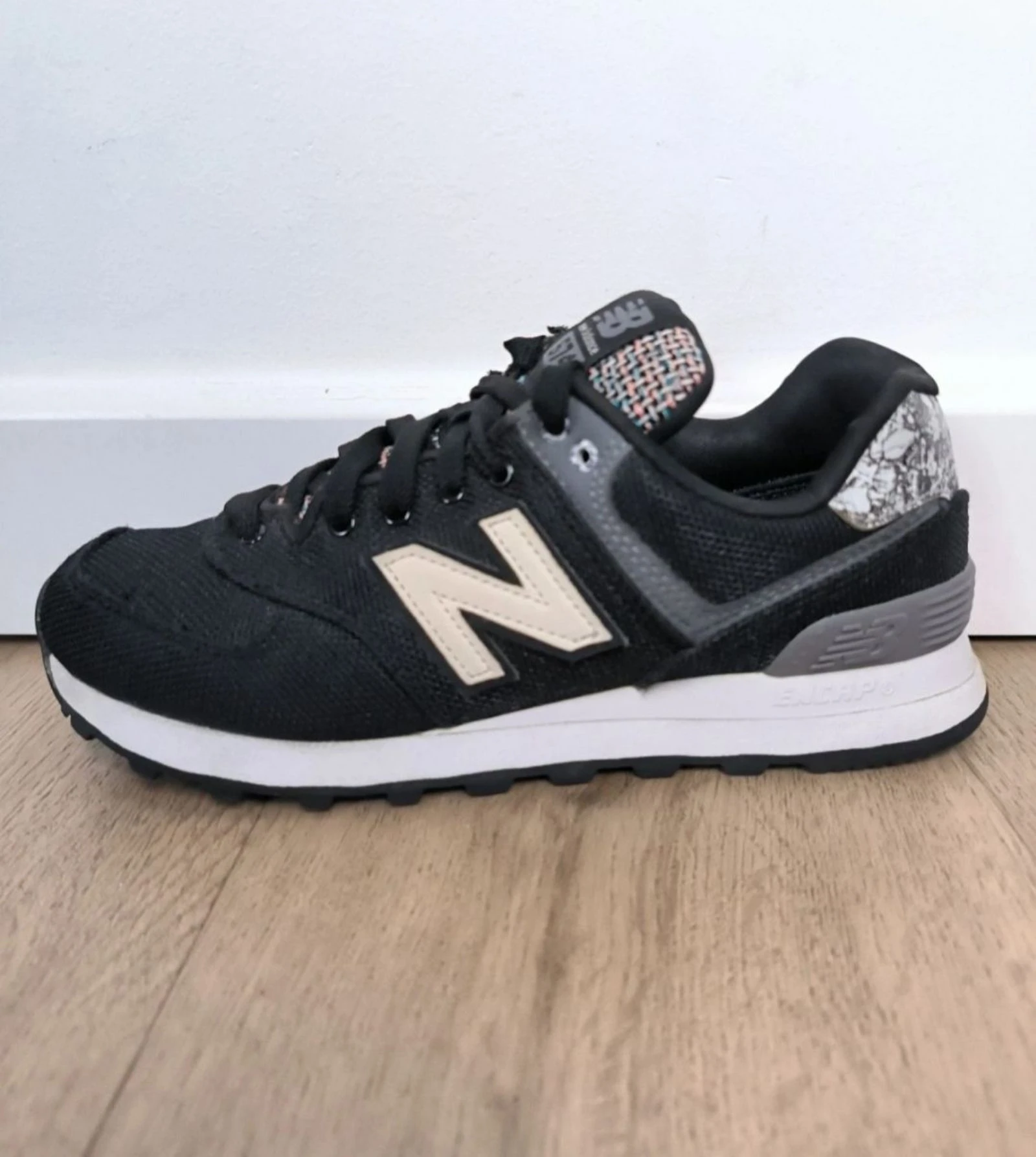 Women's New Balance 574 Sneaker – photo 10